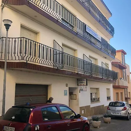 Pau Vendégház Llança