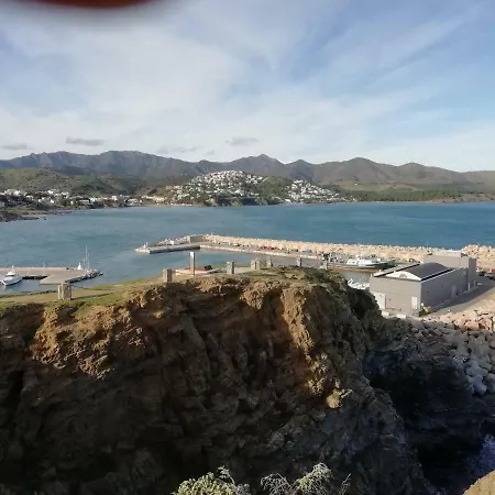 Pau Pensión Llançà